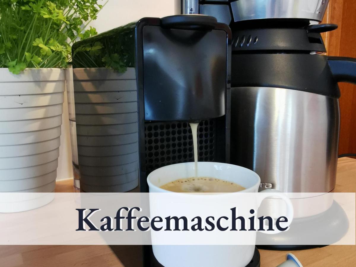 Gemuetliche Ferienwohnung In Bester Bodenseelage L 1 Minute Zum Bodensee L 1 Zimmer L Vollausgestattete Kueche L Free-Wlan L Willkommen Im Apartment Boehringen Радолфцел ам Бодензее Екстериор снимка
